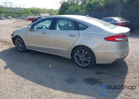 2019 Ford Fusion Sel z USA, uszkodzony, nr VIN 3FA6P0CD7KR219681